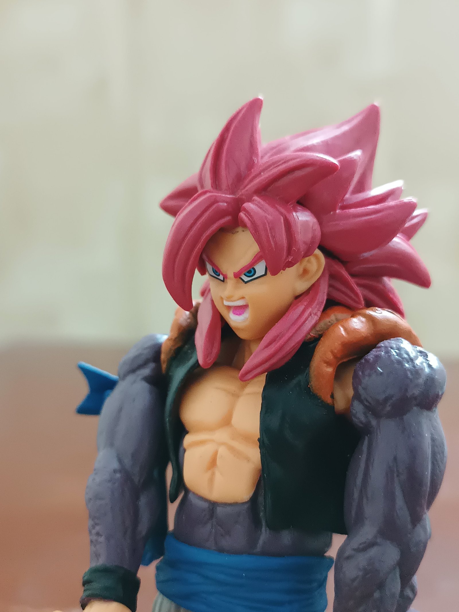 Super Saiyen 4 Gogeta - Big Bang Kamehameha Action Figure