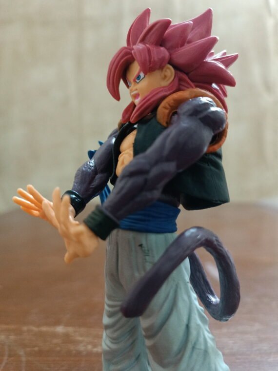 Super Saiyen 4 Gogeta - Big Bang Kamehameha Action Figure